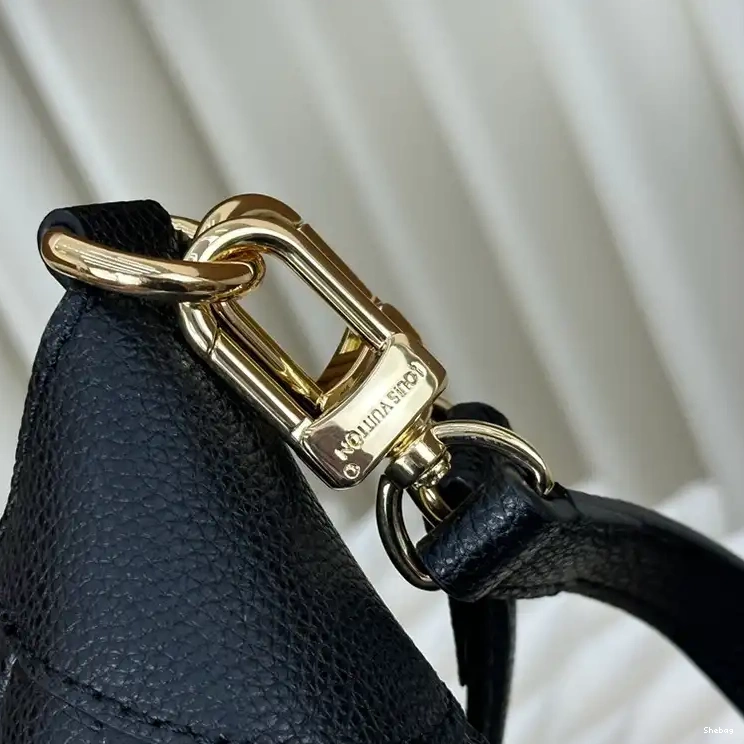 Bags 2407YZ0219 LV 0822